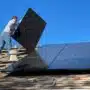 un installateur professionnel de panneaux solaires